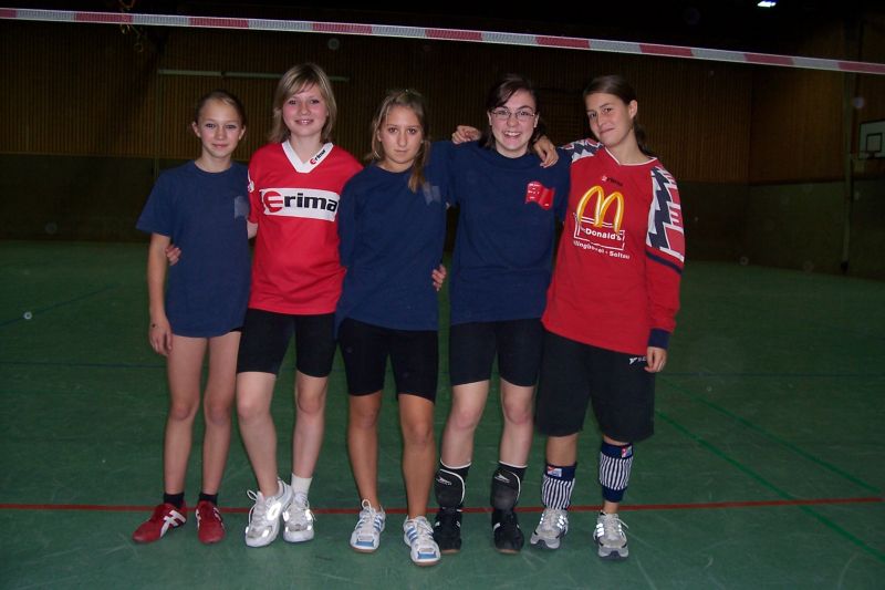 Viven Mackenthun, Katharina Marhold, Natalie Hegwald, Sabrina Karkowski und Lisa Grabbert.